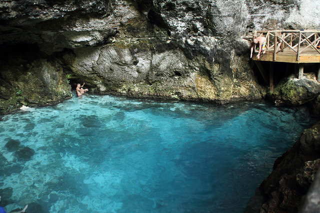 Cenote Hoyo Azul